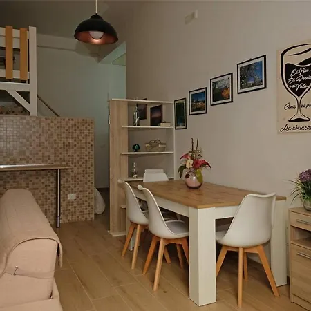 Civicodieci 아파트 로코로톤도